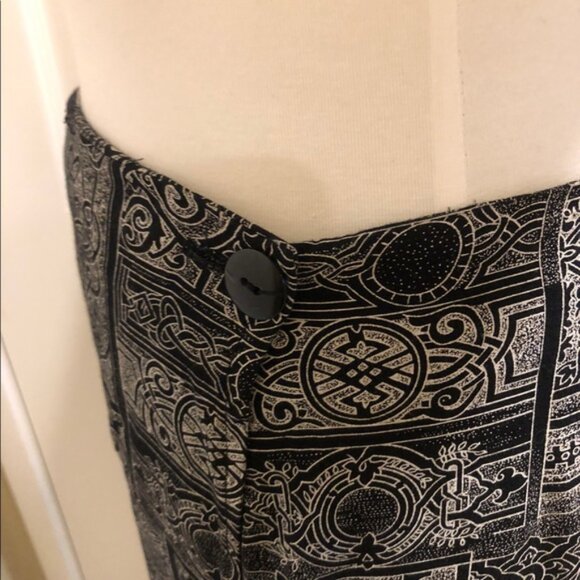 Vintage Kensington Square wrap skirt in EUC - Picture 4 of 7